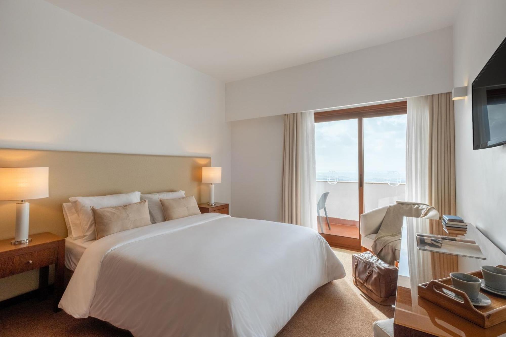 Deluxe Junior Suite,1646329033:JPEG