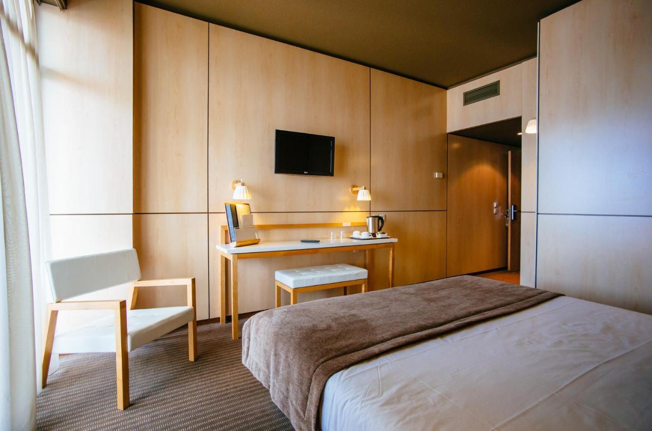 Quarto Duplo com Pacote Romântico